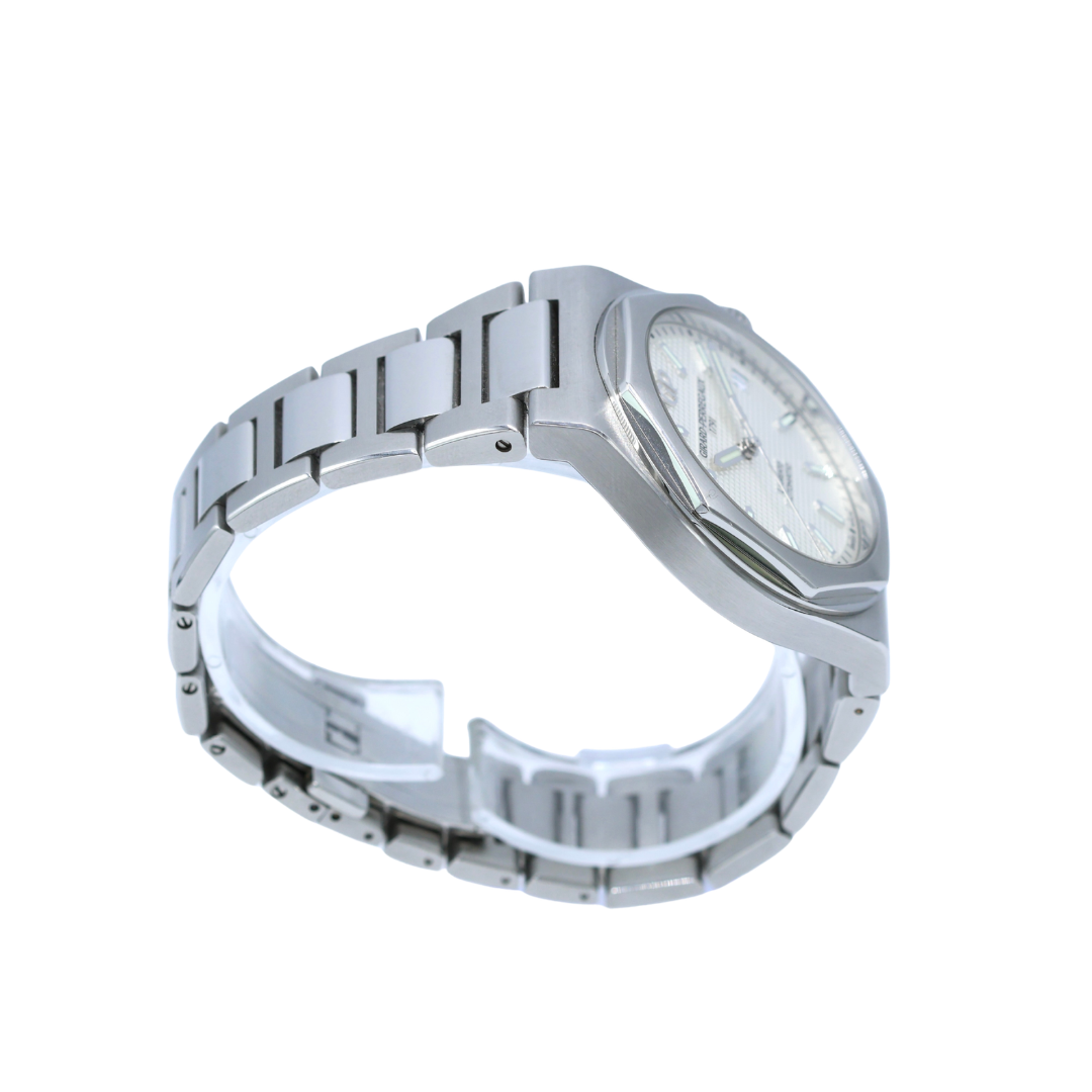 Girard Perregaux Laureato